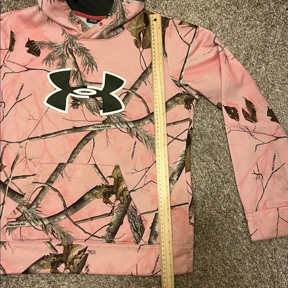 Under Armour Pink and Camo Hoodie size large - Picture 9 of 10